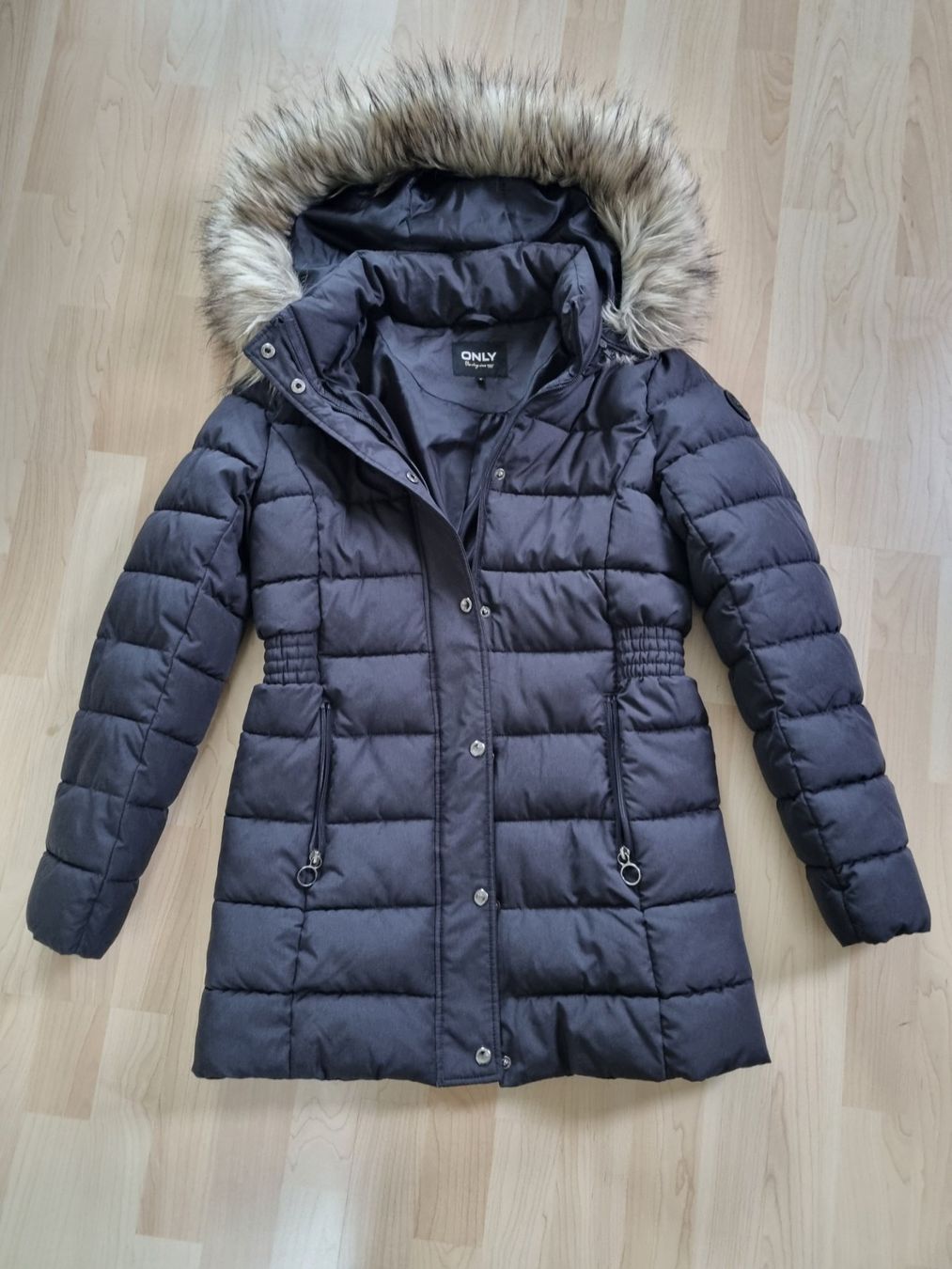 Only Giacche: ONLY Winterjacke gr. S – Nuovo (secondo la descrizione) da Würenlos venduto da Nigginiggi