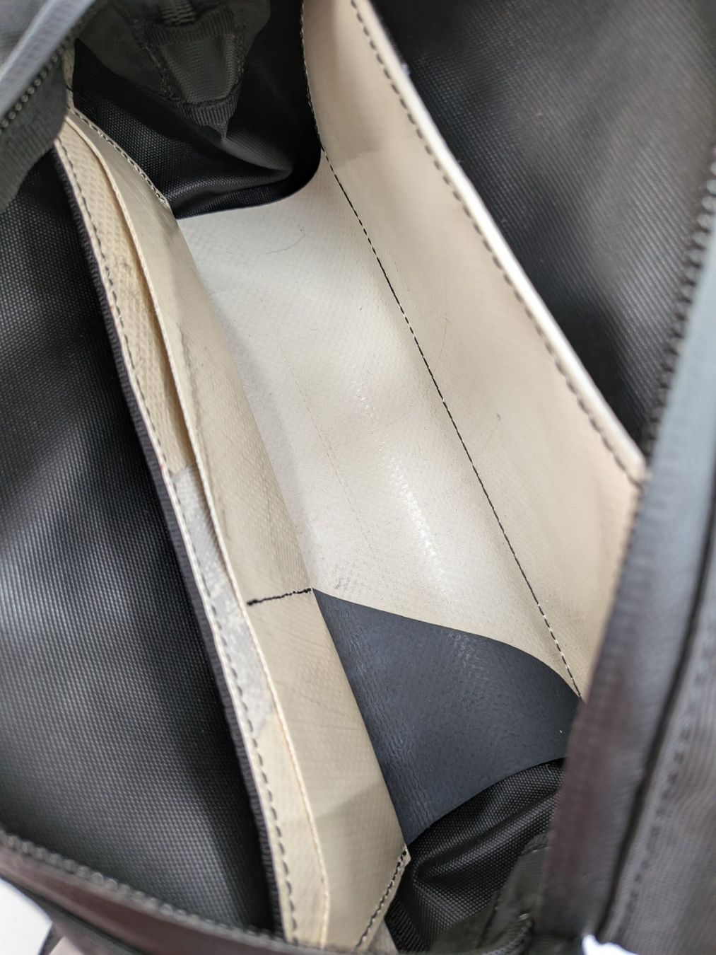 Freitag Borse: Freitag Gürteltasche – Usato da Emmen venduto da magelan 5