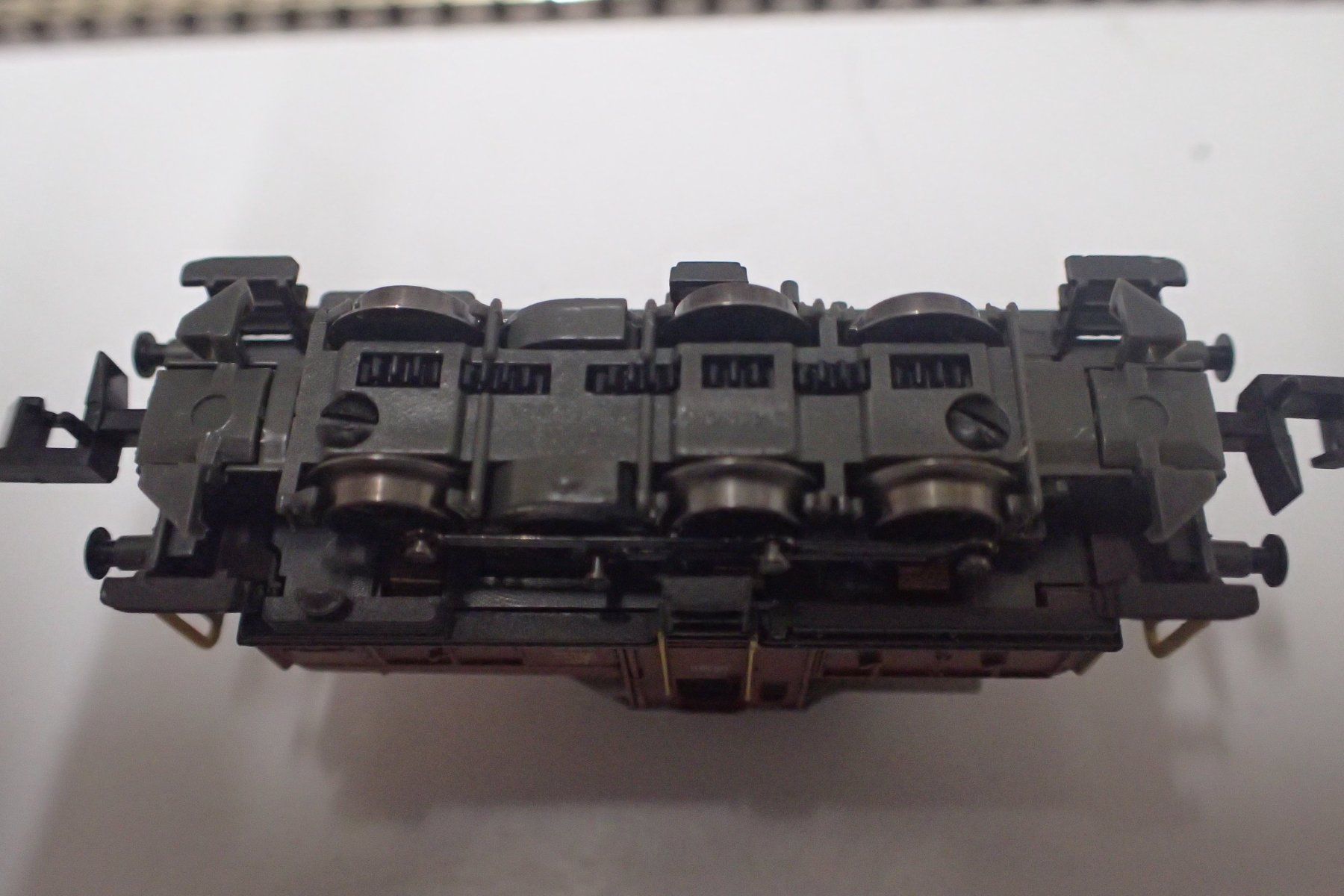 Arnold Modellini di ferrovie: N Arnold - Braune SBB Rangier E-Lok Type Ee 3/3 Nr 16381 – Usato da Lausanne venduto da Biquette6 5