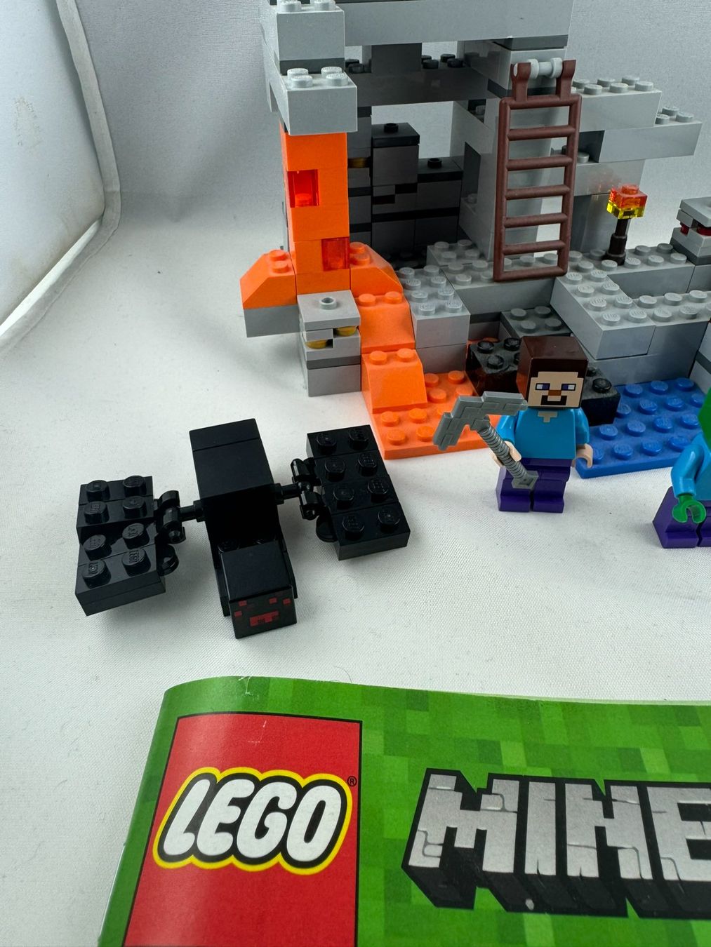 Lego Kit di costruzioni: Lego Minecraft 21113 – Usato da Schinznach Bad venduto da Prosperos 2