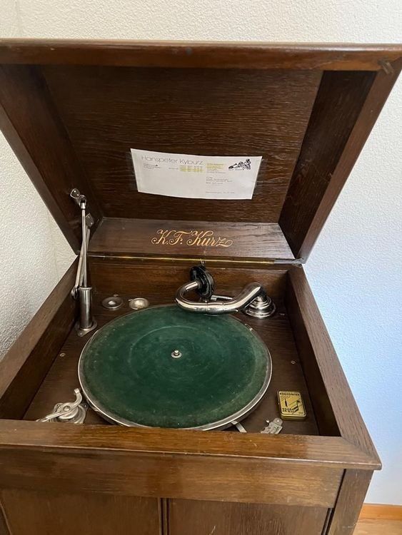 Giradischi: Antikes Grammophon mit vielen Platten – Usato da Seengen venduto da DorisAlias 3