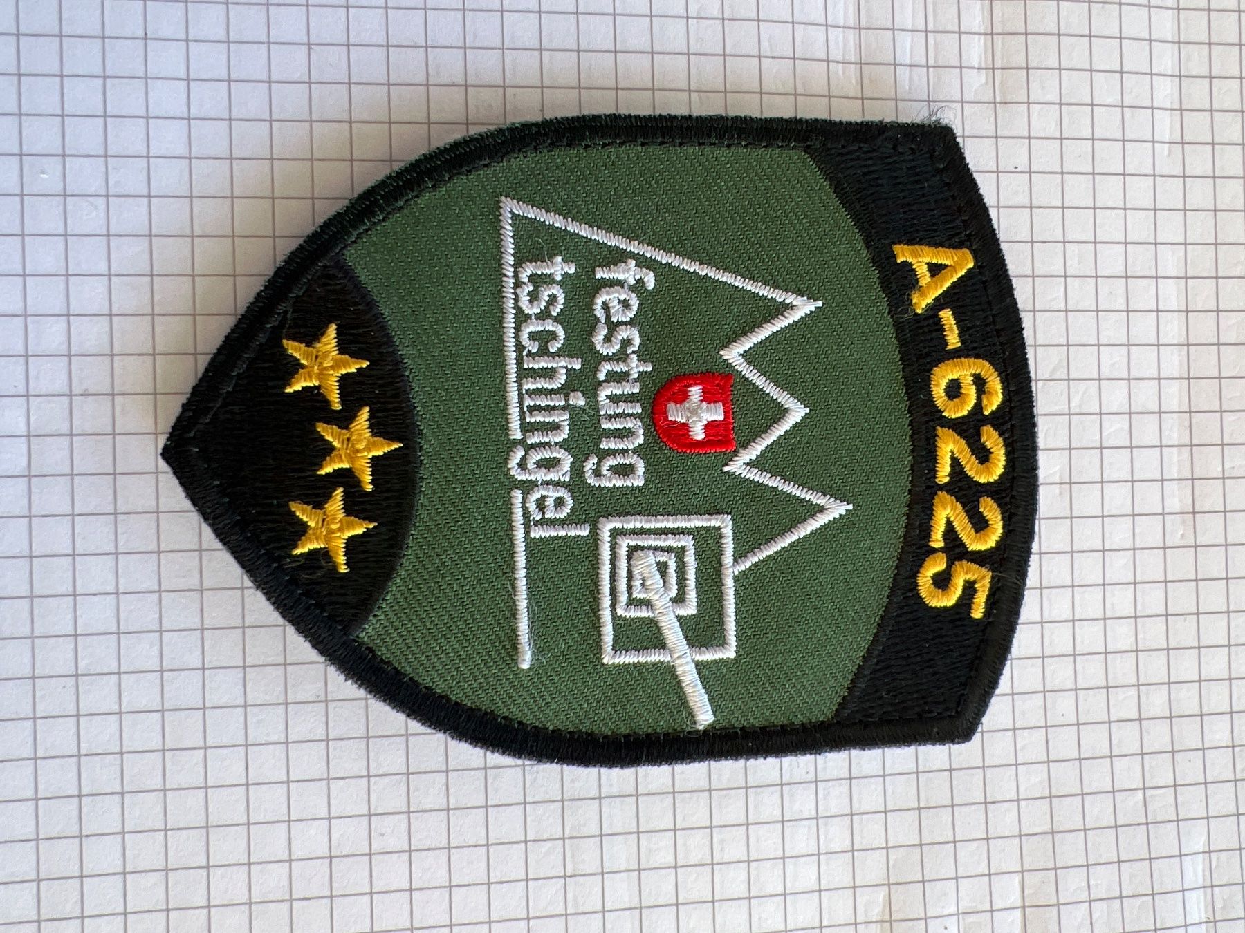 Schweizer Armee Placchette & Badge: Badge der Festung Tschingel – Nuovo e nell'imballaggio originale da Thun venduto da IBT1