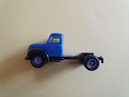 Brekina N° 4250, Magirus Mercur Sattelzugmaschinen, neu