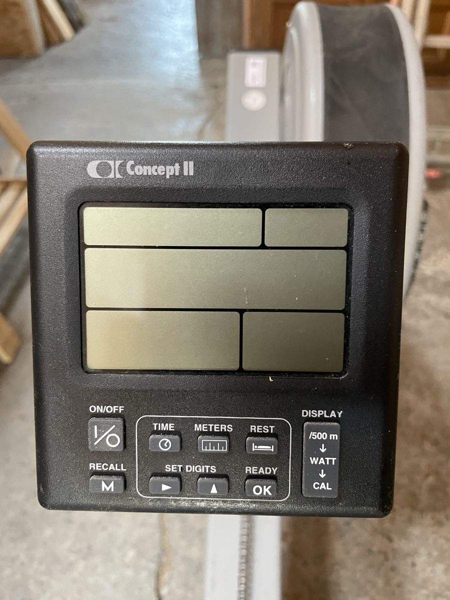 Concept 2 Hometrainer: Altes Rudergerät Concept 2 – Defekt aus Süderen von EnTho
