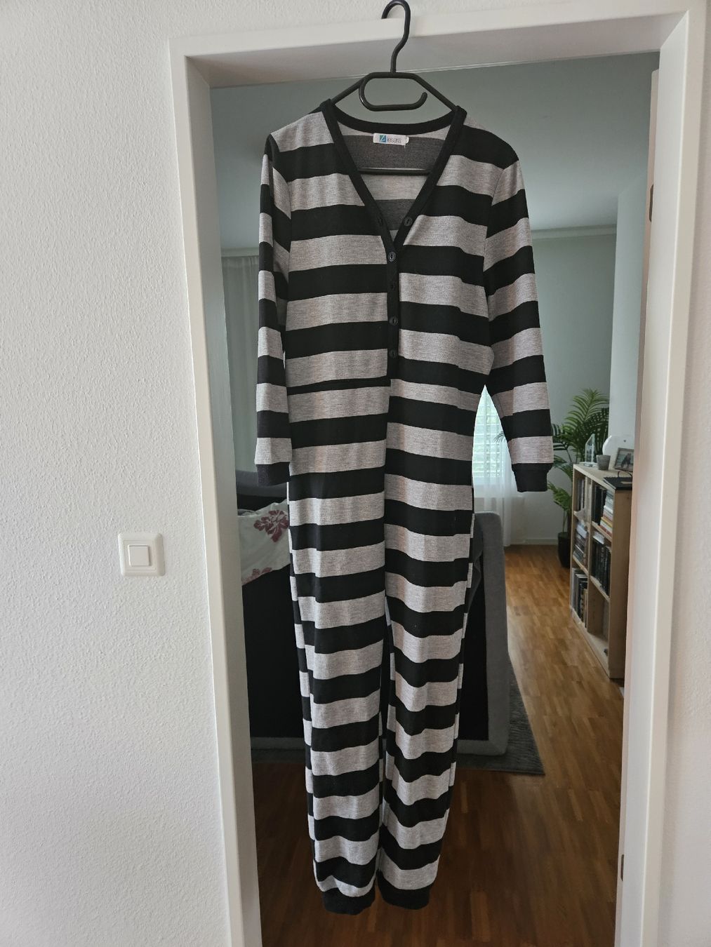 Pyjamas & Ähnliches: Overall - Pijama – Gebraucht aus Kilchberg ZH von tan_g9ny