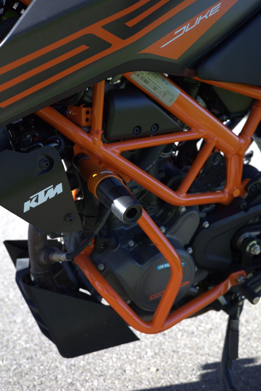 KTM Strada: KTM Duke 125 - Full Options – Usato da Villeret venduto da Evan.Stengel 5