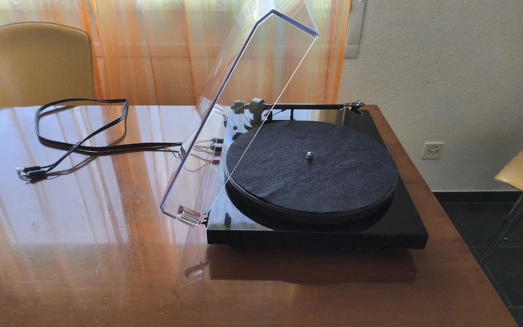Pro-ject Plattenspieler: Plattenspieler PRO-JECT Debut Carbon – Gebraucht aus Laufen von dehe01 2