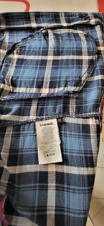 Camicie: Napapijri Flanell Hemd – Usato da Zizers venduto da Roosi1 2