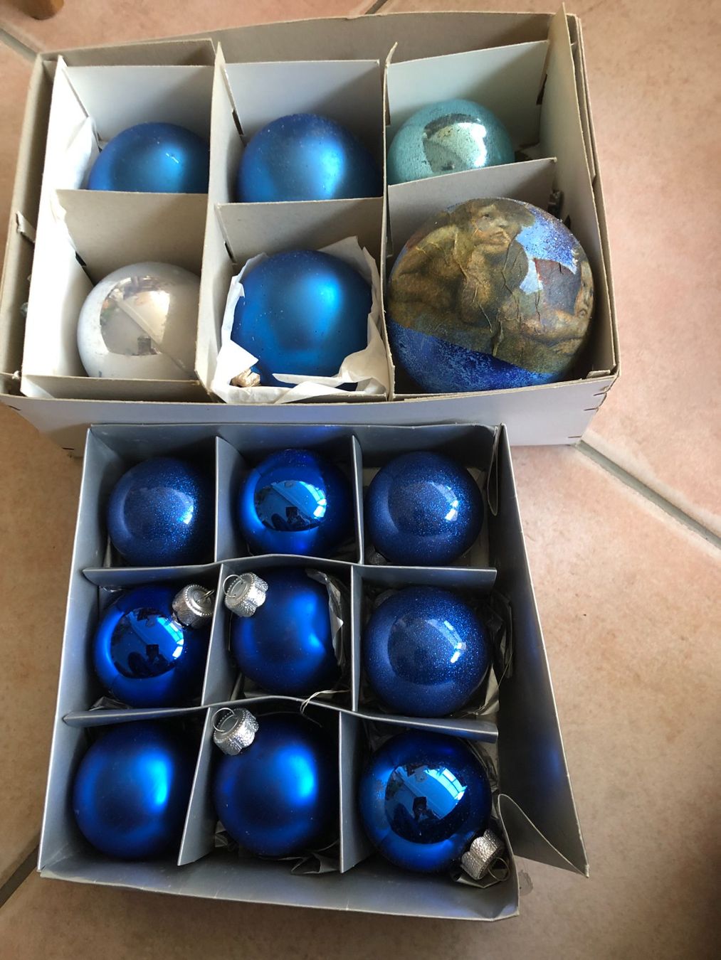 Toutes les décorations: Christbaumkugeln – D'occasion à Freienstein par ErnaS01 1