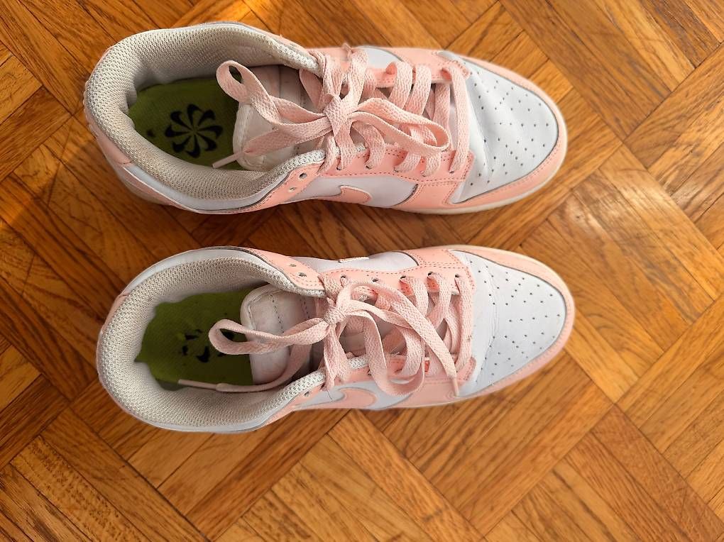 Chaussures femmes: Basket – D'occasion à La Tour-de-Peilz par pil_j6nr