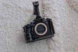 Sony A7 IV Body (with cage and 4 batteries)
