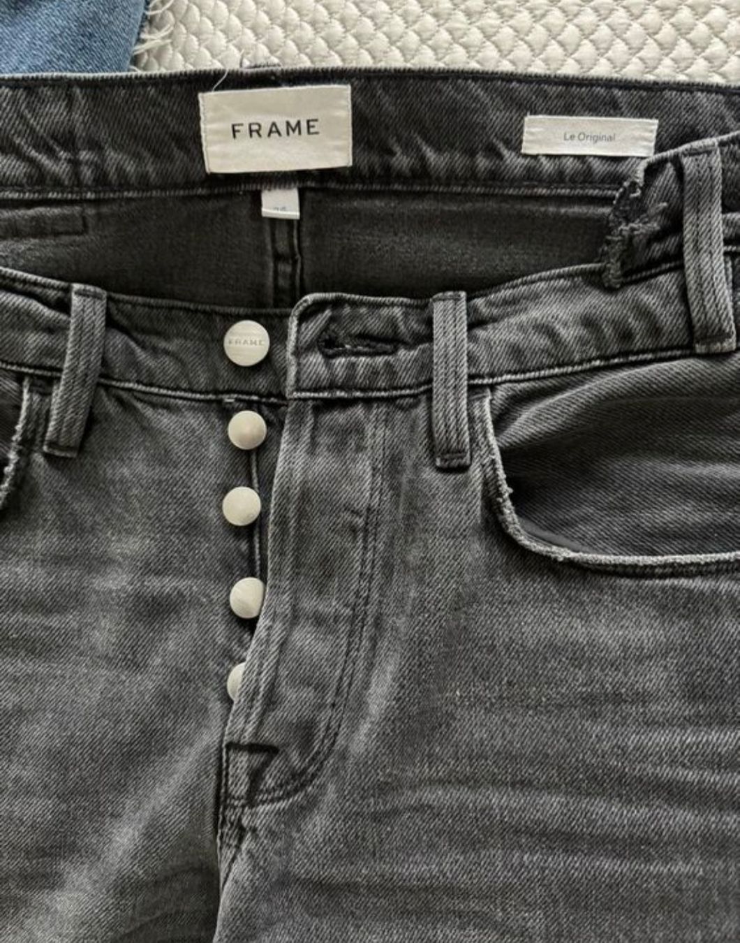 Jeans: FRAME Jeans Le Original Gr. 26 Schwarz Grau – Gebraucht aus Interlaken von NataliiaS 1