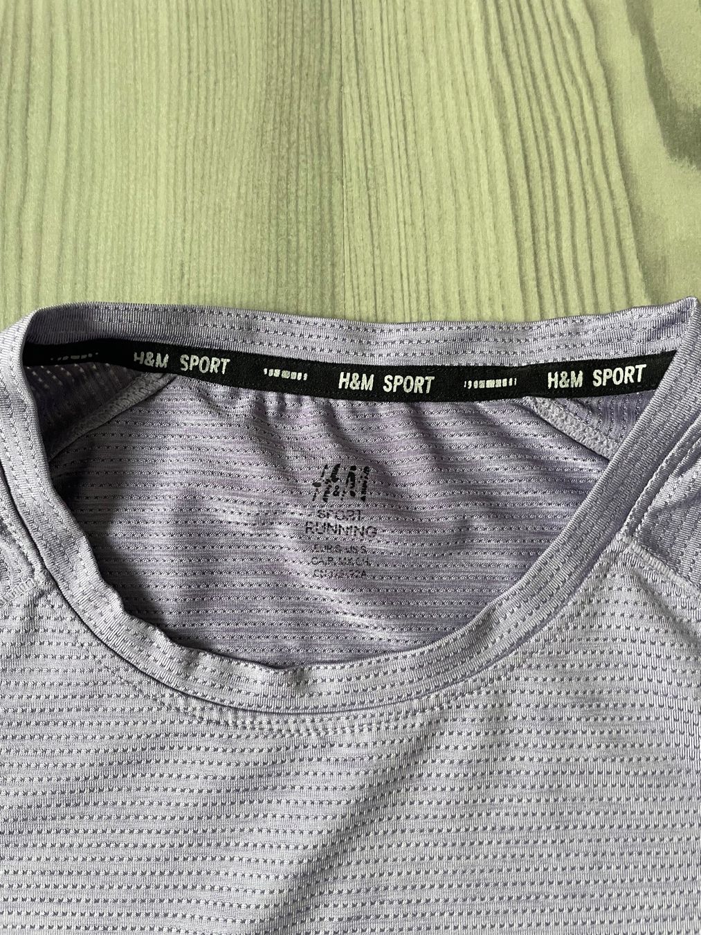 H&M T-shirt: H&M Sportshirt (2x) – Usato da Freienwil venduto da weberjoel 3