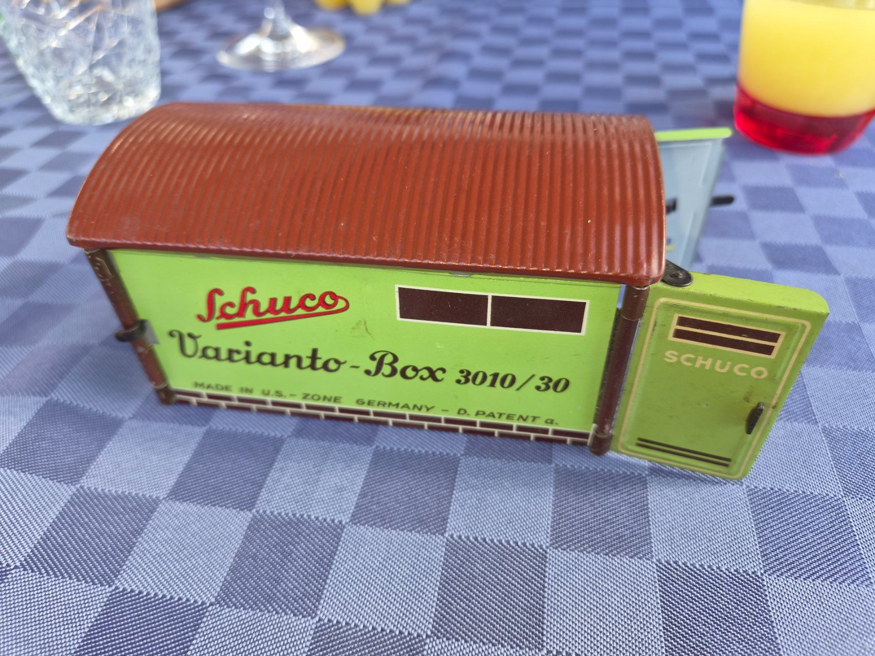 Schuco Spielzeuge: Schuco Variato-Box 3010/30 – Gebraucht aus Attinghausen von tjh_vzl7