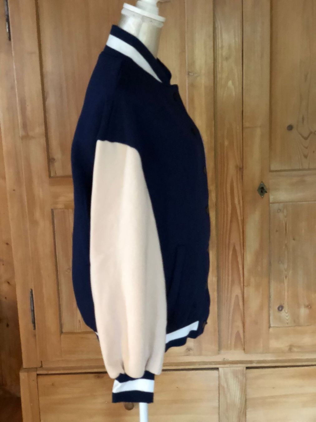 Giacche: Coole Collegejacke von SHEIN Gr. 34 – Usato da Röschenz venduto da Tashroal 1