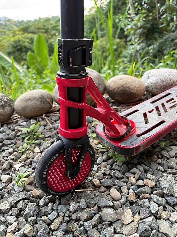 Kickboard: MGP Stunt Scooter – Usato da Oberkirch LU venduto da Stime 4