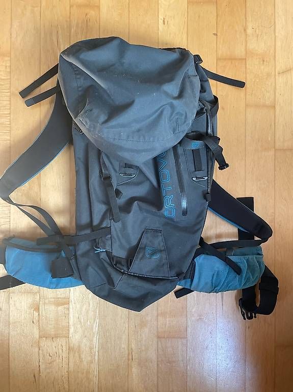 Ortovox Zaini: Ortovox Peak Light 32 – Usato da Dietlikon venduto da jos_2sxc