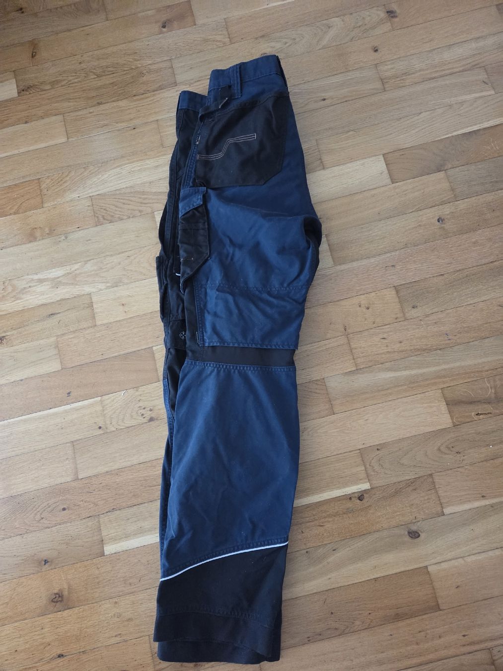 Snickers Pantaloni: Pantalon de travail – Usato da Yverdon-les-Bains venduto da Carmelo85 1