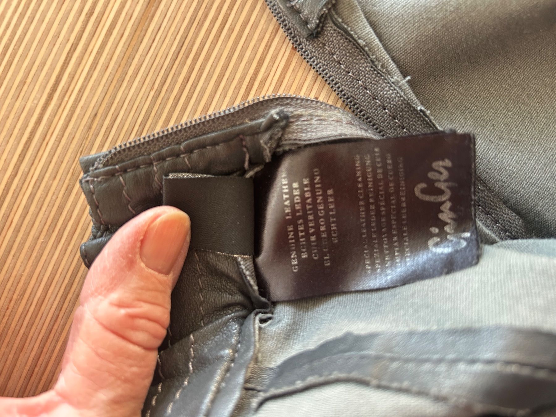 Hosen: LEDERHOSE – Gebraucht aus Erlenbach ZH von Xe01 2
