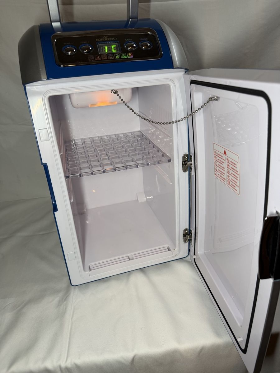 Frigoriferi & Refrigeratori: Mini Frigo marke Nordfrost – Usato da Oberwil BL venduto da Hariva