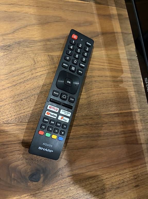 Televisori: SHARP HDTV 24 Zoll neuwertig – Nuovo e nell'imballaggio originale da St. Gallen venduto da nYa25 3