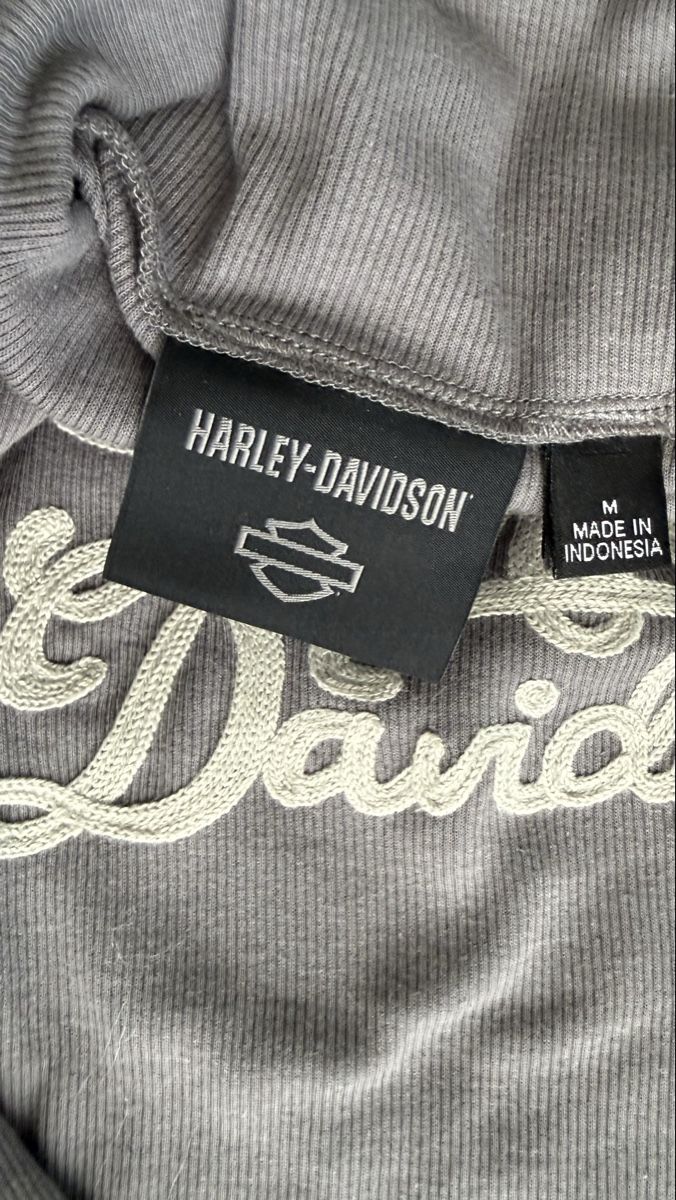Maglioni & Felpe: Harley Davidson Rollkragen Damen M – Nuovo (secondo la descrizione) da Nürensdorf venduto da monric