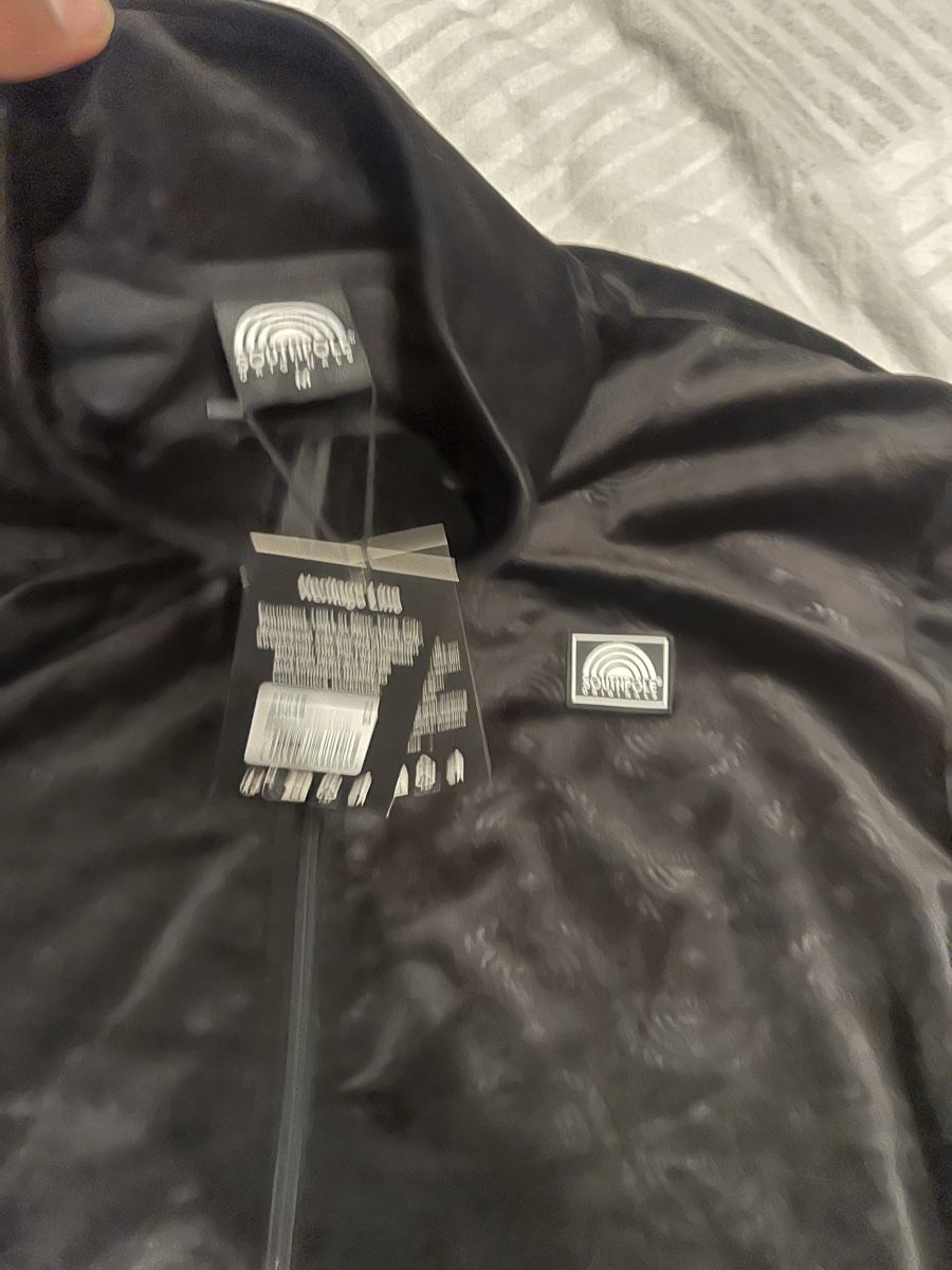 Southpole Jacken: Schwarze Trainingsjacke Southpole Neu! – Neu und originalverpackt aus Rüti ZH von Mjohnny7 1