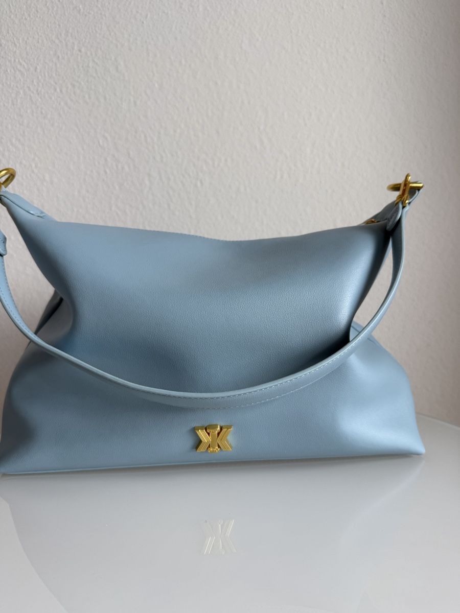 Sandro Borse da donna: Sac en cuir bleu de CASSANDRE PARIS – Usato da Cressier FR venduto da Kvito4ka 2