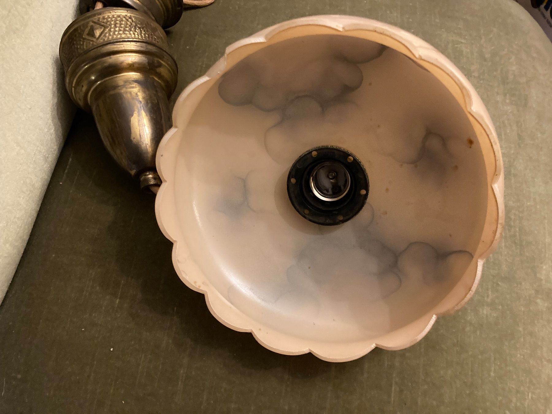 Lampade: Antike Hängelampe, Messing & Rauchglas, Retro Style – Usato da Riniken venduto da begeh-r-bar 3