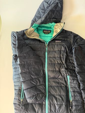 Damen Daunenjacke Patagonia dunkelblau Grösse S