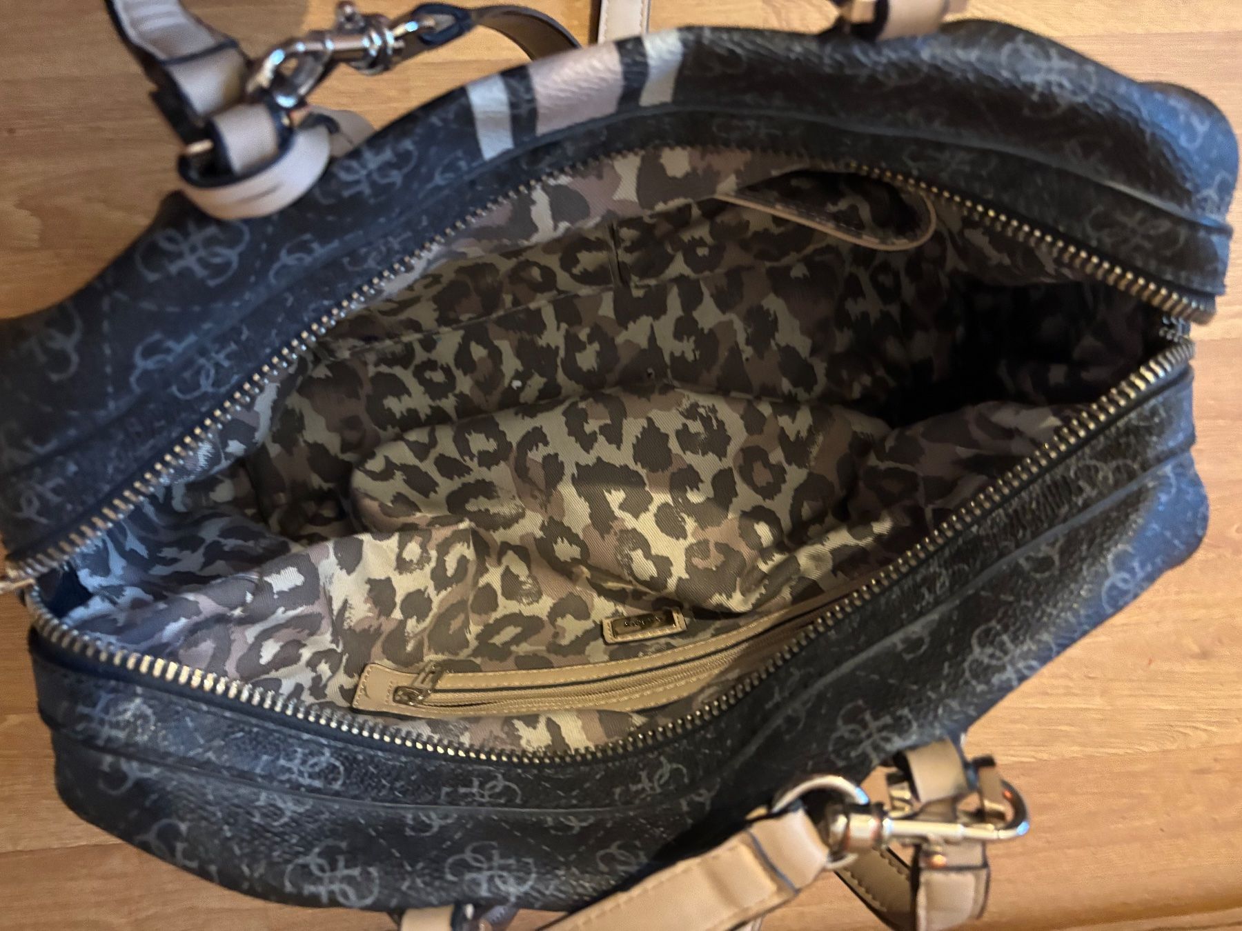 Borse da donna: Guess tasche – Usato da Langenthal venduto da nic_fj2f 4