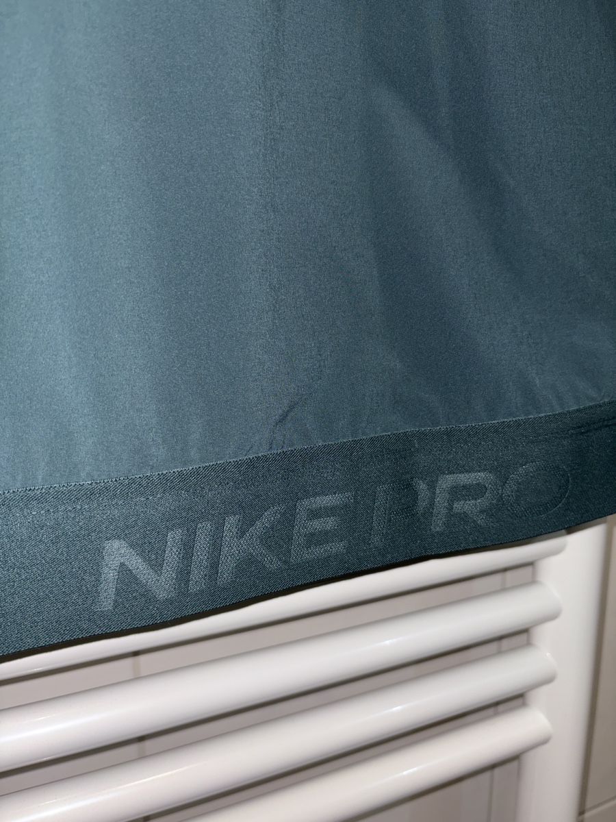 Nike Vestes: NIKE PRO Running veste – Neuf (Voir description) à Belfaux par Thoma.St 2