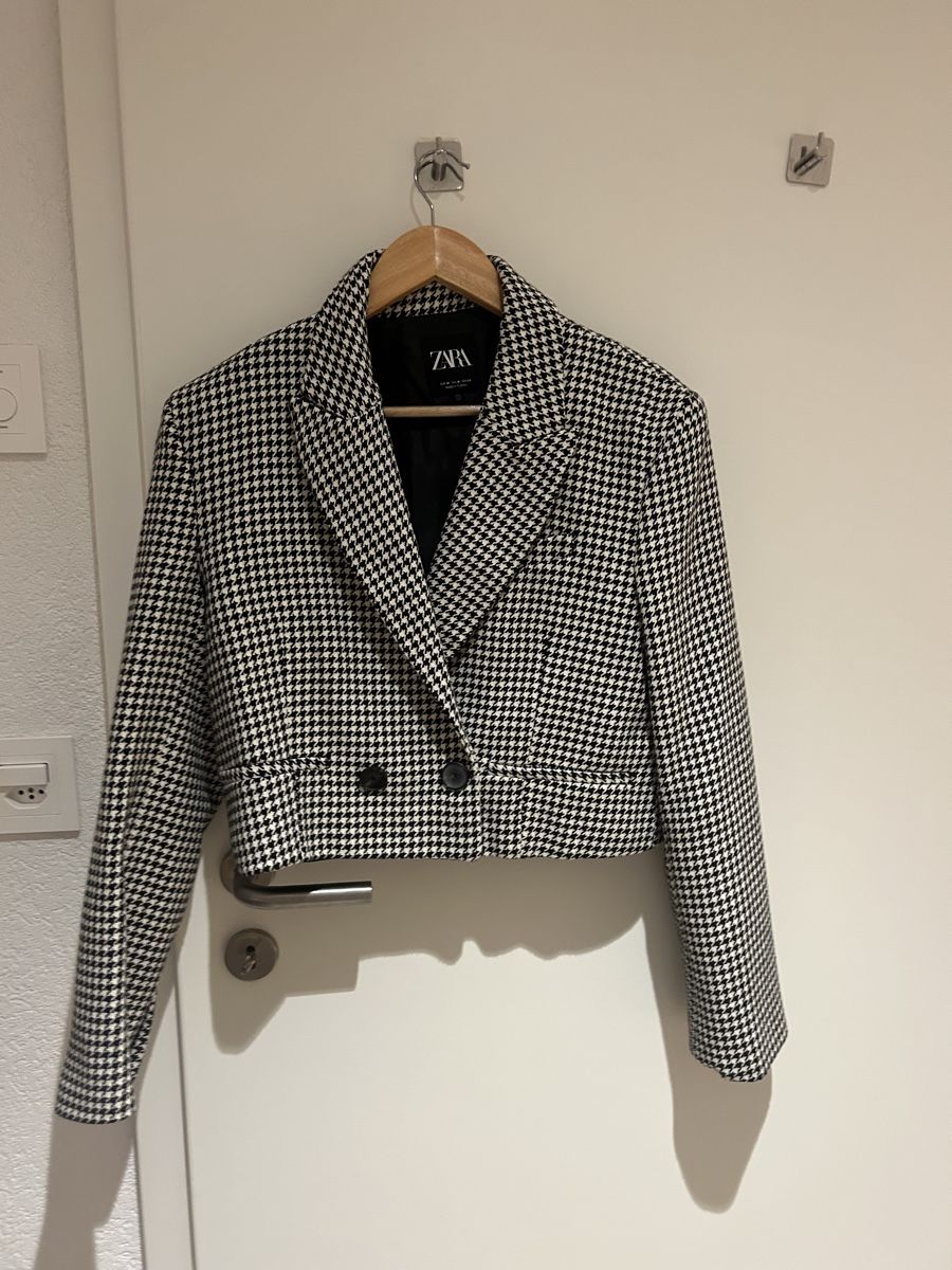 Zara Giacche: Zara Cropped Blazer, Size M - New – Nuovo e nell'imballaggio originale da Marin-Epagnier venduto da Kty_1907