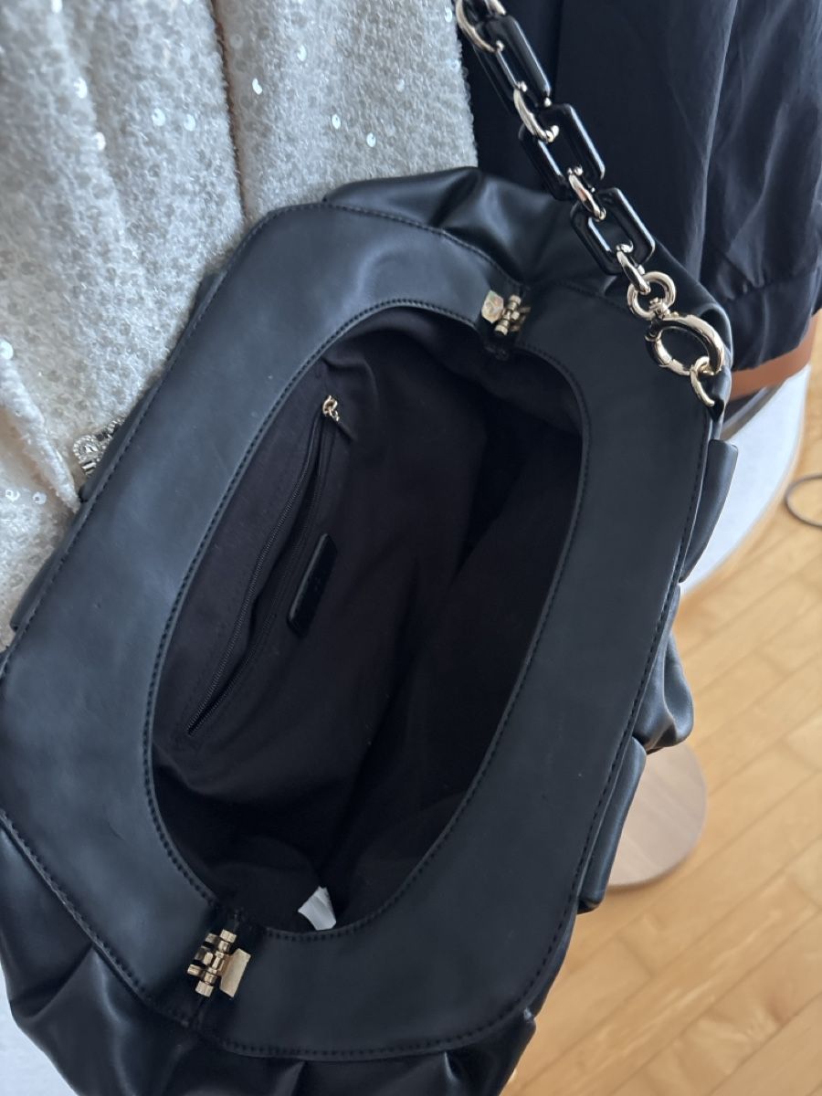 Taschen für Damen: Falten Pouch Tasche – Gebraucht aus Embrach von Dmoney 2