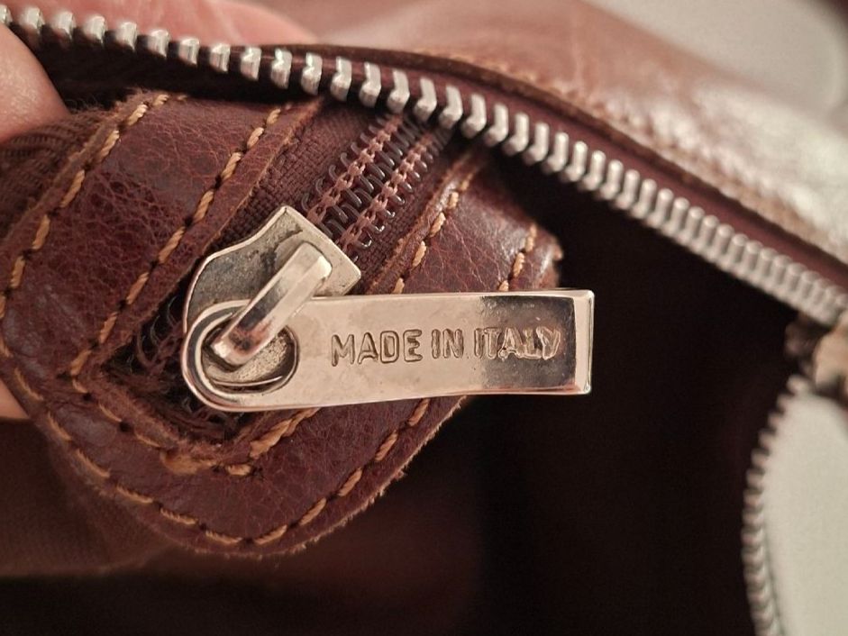 Borse da donna: Sac en cuir vintage – Usato da Lutry venduto da Sim_Sta 5