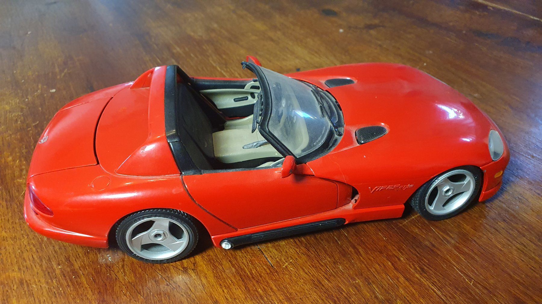 Bburago Voitures modèles: Dodge Viper – D'occasion à Châtonnaye par Kojak120