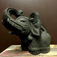 Elephant Steinguss Bali 20cm