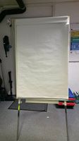 Flipchart mit Papierblock  stabil und höhenverstellbar