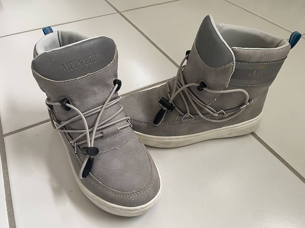 Moon Boot Scarpe per ragazzi: Bottes hiver neige Moon Boots garçon T32 – Usato da Vauderens venduto da ben_j75j