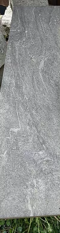 Rivestimenti per pavimenti: Dalles grès cérame / Granit  – Usato da Evionnaz venduto da viv_6fwl 1