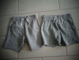 2x SHORTS GR.XS