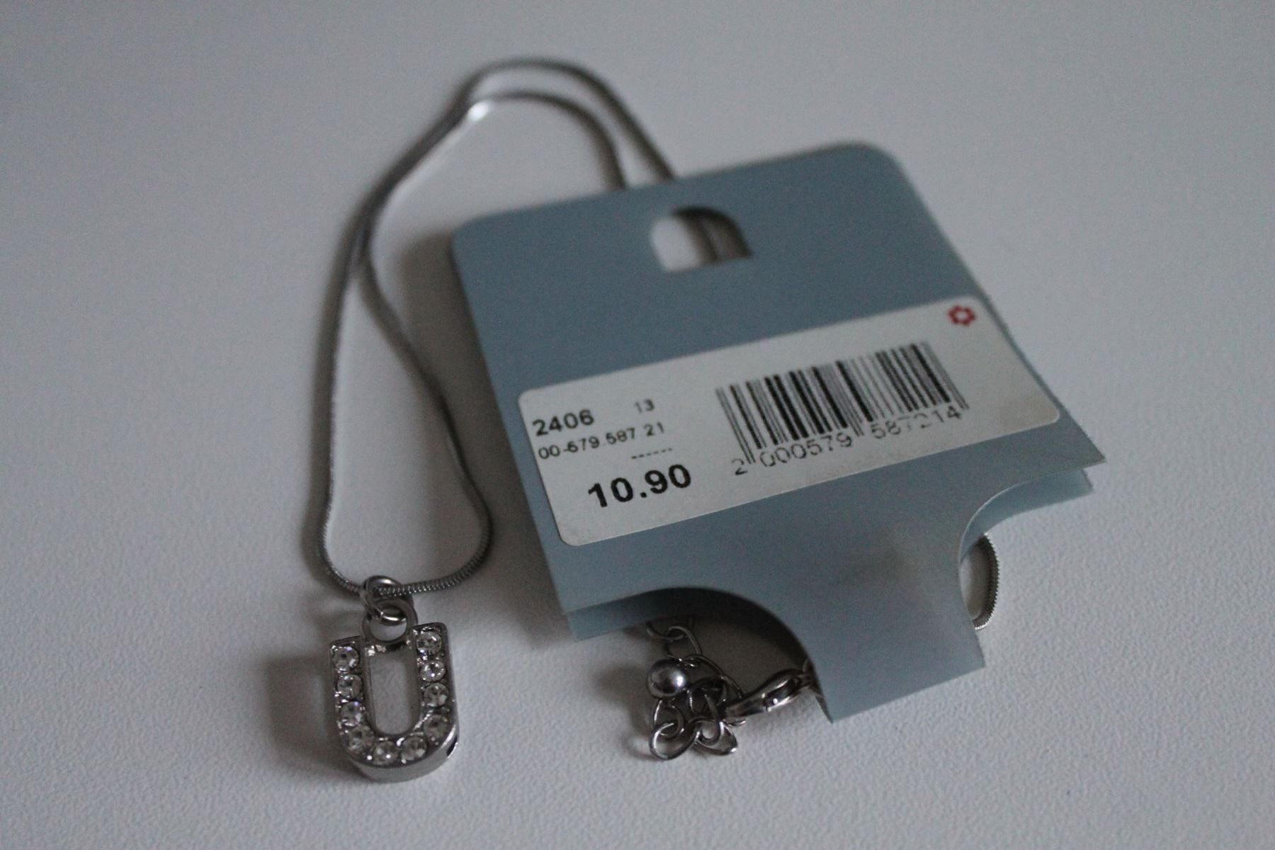 Catenine: Collier avec lettre prénom U & strass NEUF – Nuovo e nell'imballaggio originale da Agiez venduto da chouchanelle 2