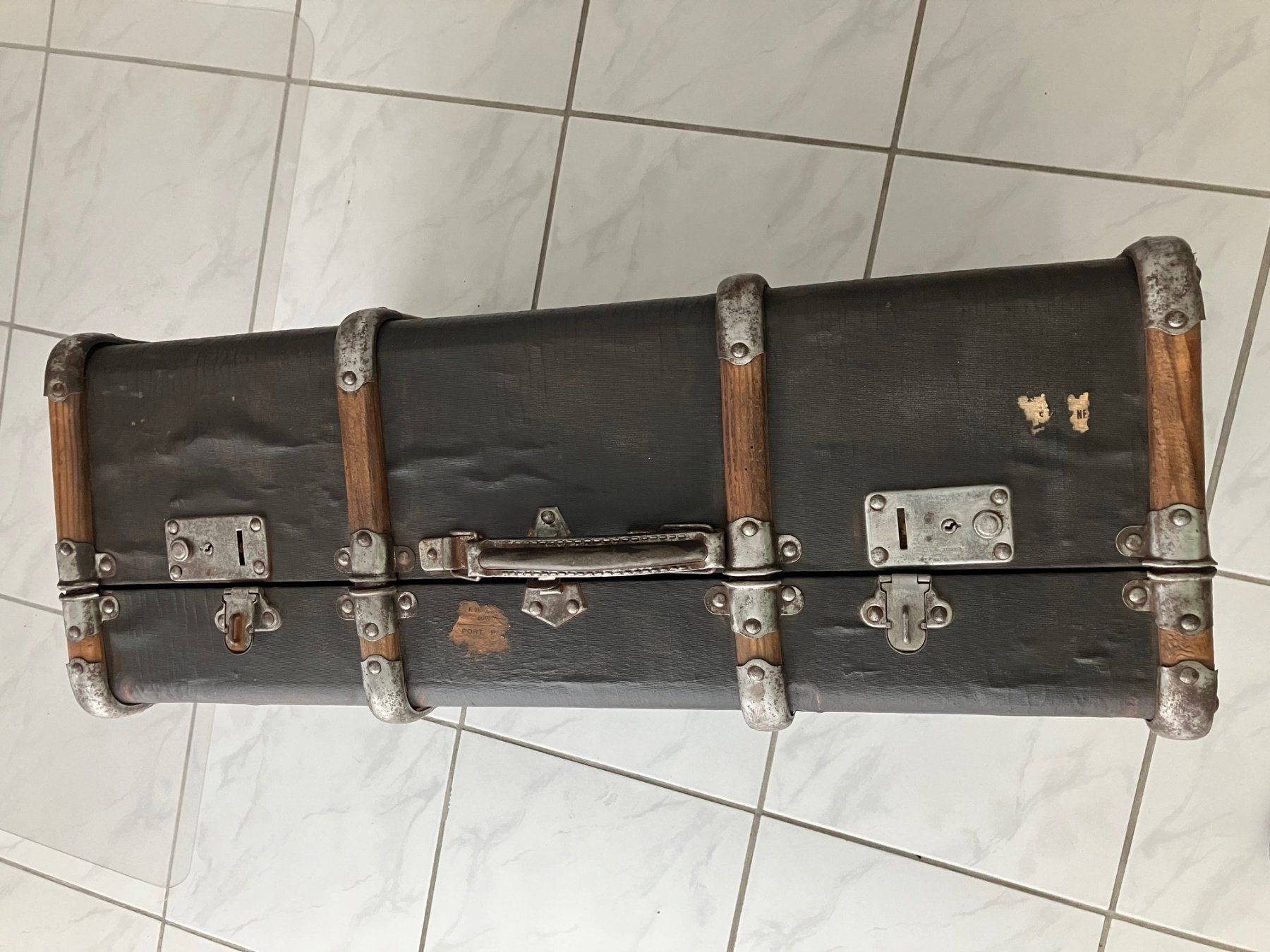 Valigie: Antiker Ueberseekoffer 70x44x27cm – Usato da Aarwangen venduto da concorde58 2