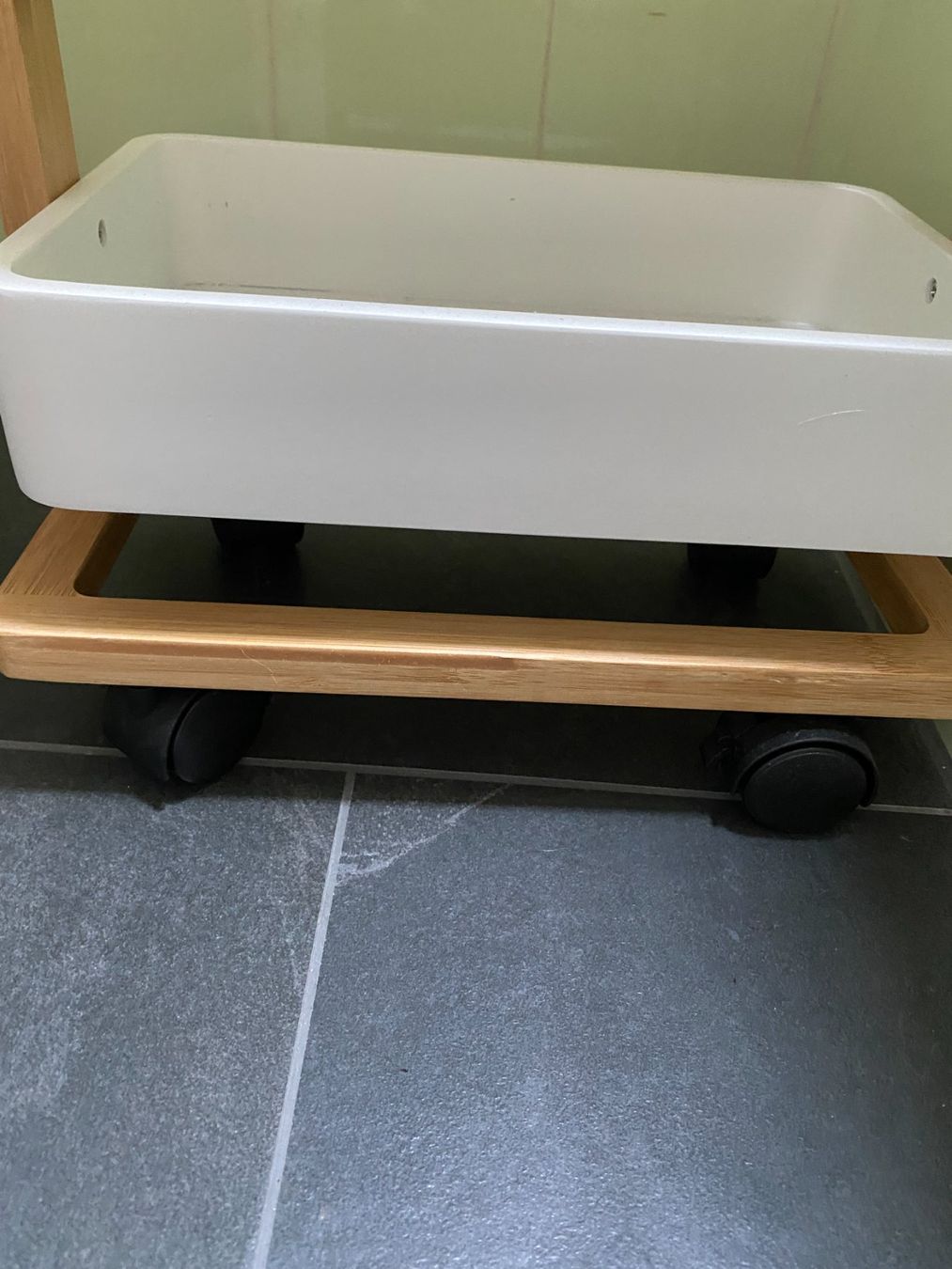 Behälter & Ähnliches: Ausziehbare Schublade auf Rollen – Gebraucht aus St. Gallen von art_pn78 2