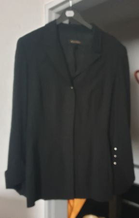 ESCADA schöne Jacke Gr. 40