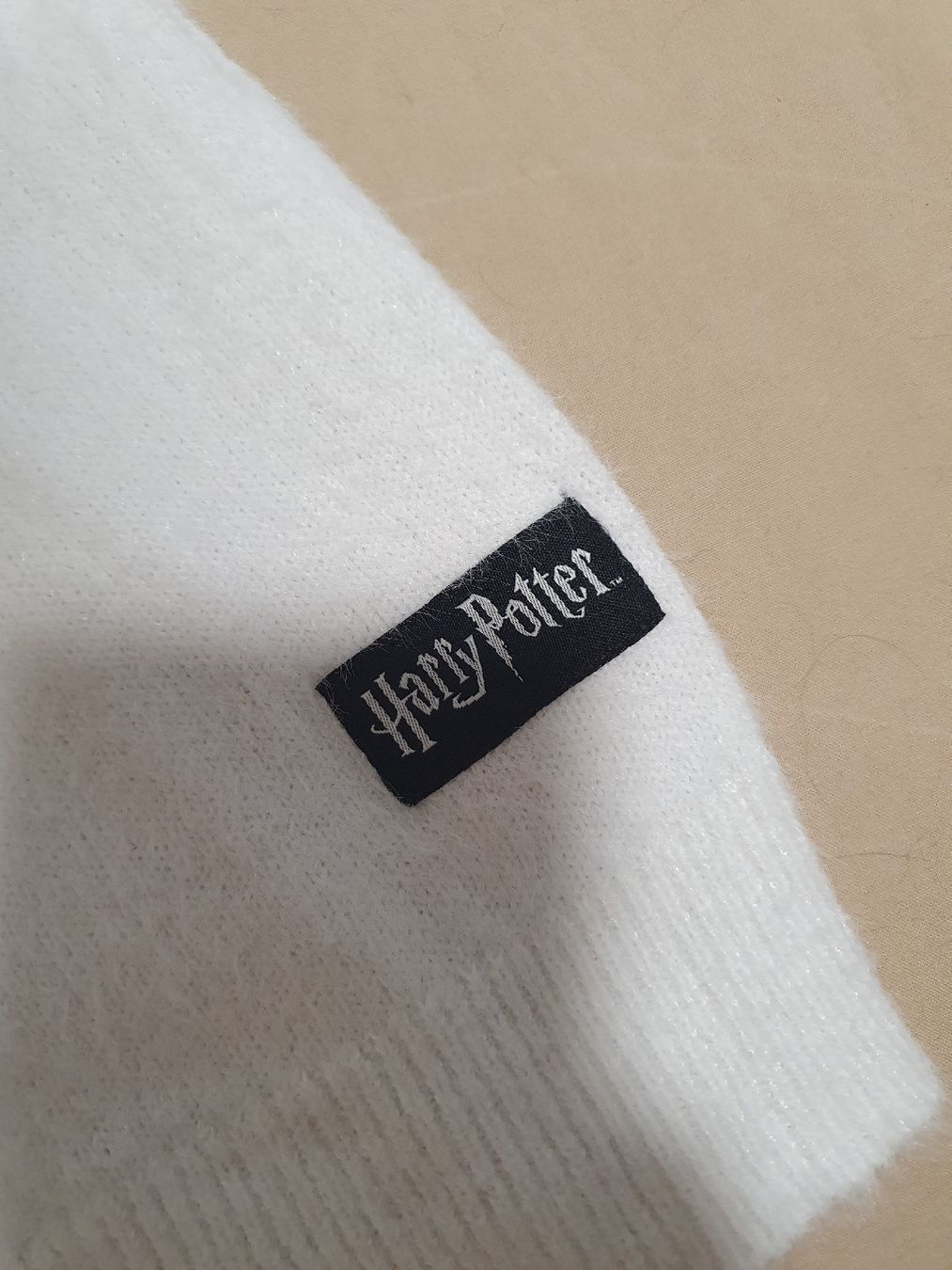 C&A Maglioni & Felpe: Kinder Pullover Harry Potter weiss Grösse 146-152 – Nuovo (secondo la descrizione) da St.Gallen venduto da Avena135 2
