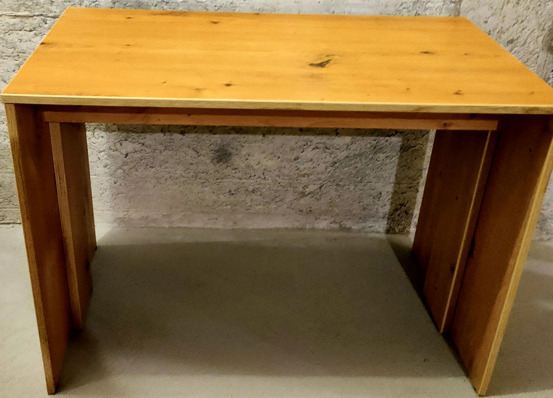 Tische: !!AB 1 CHF!! Holztisch, hellbraun – Gebraucht aus Oberwil b. Zug von PaF_592