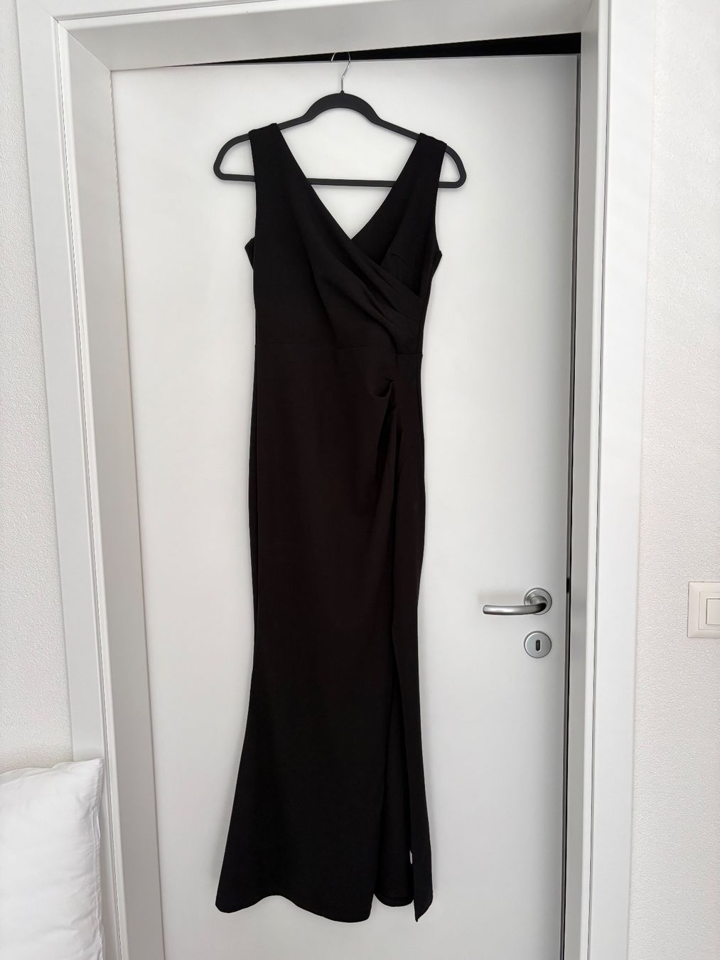 Robes: robe noire longue – D'occasion à Sorens par ma.stlz 1