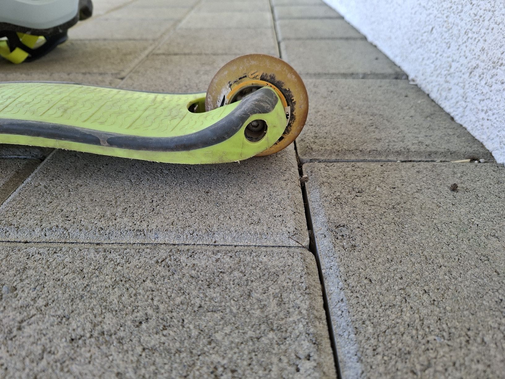 Globber Kickboard: Globber 3in1 – Usato da Ennetmoos venduto da Odi19 4