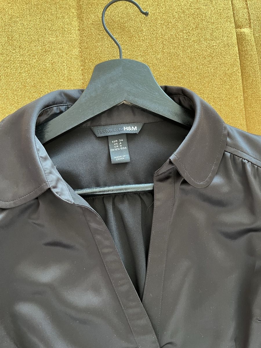 H&M Camicette: Chemisier satiné en noir - classique et versatile – Nuovo (secondo la descrizione) da Nyon venduto da sam_vt7r 2